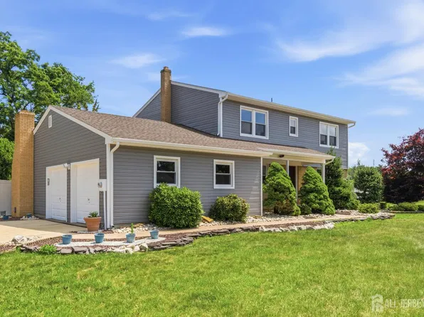 22 Edward St, East Brunswick, NJ 08816