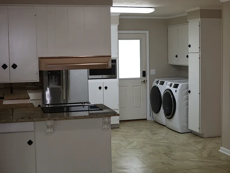 1115 Northwood Rd — Photo 7