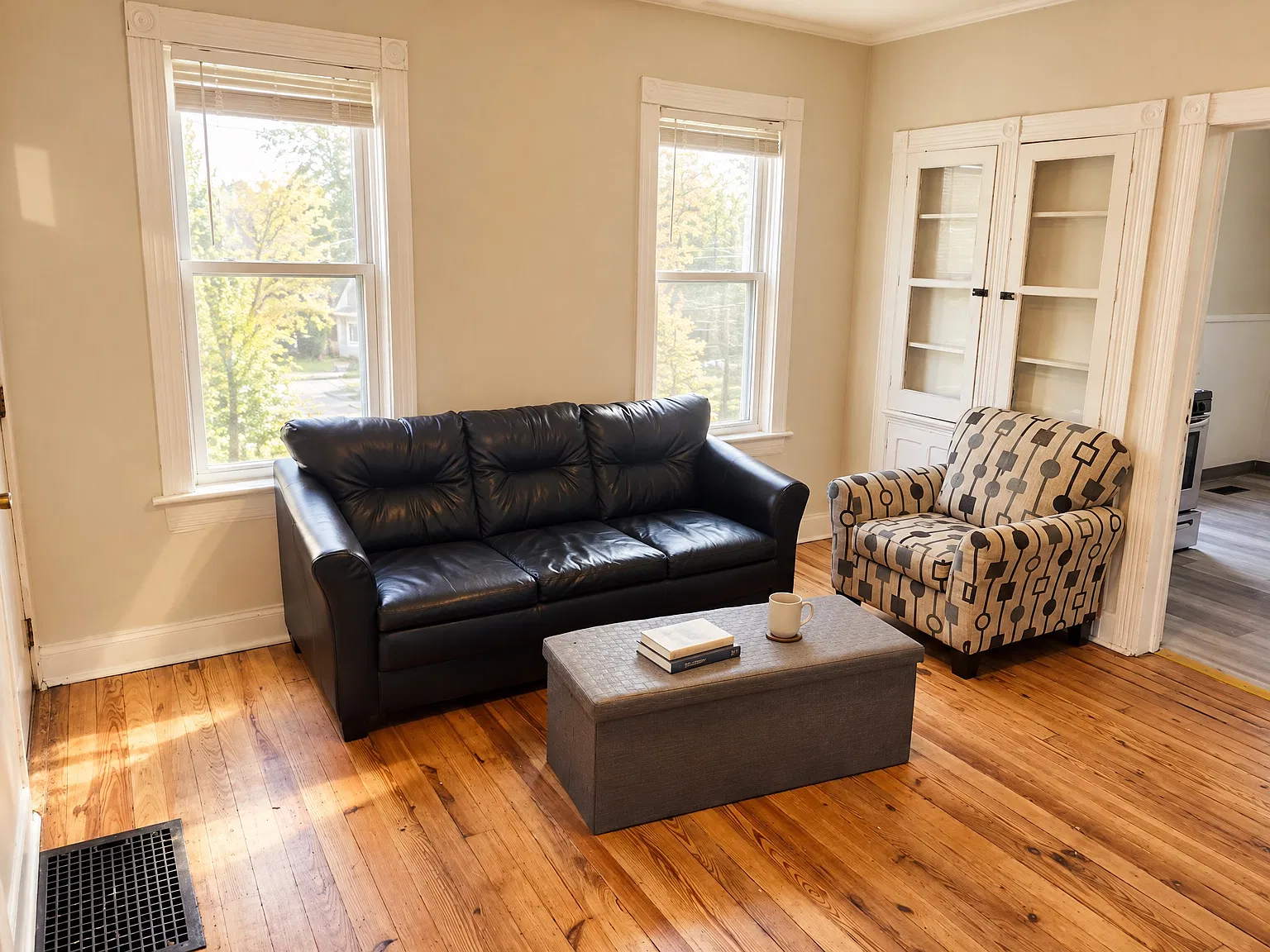 52 Saint John Ave — Photo 3