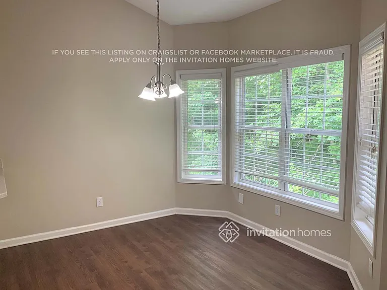 3670 McGuire Close NW — Photo 6