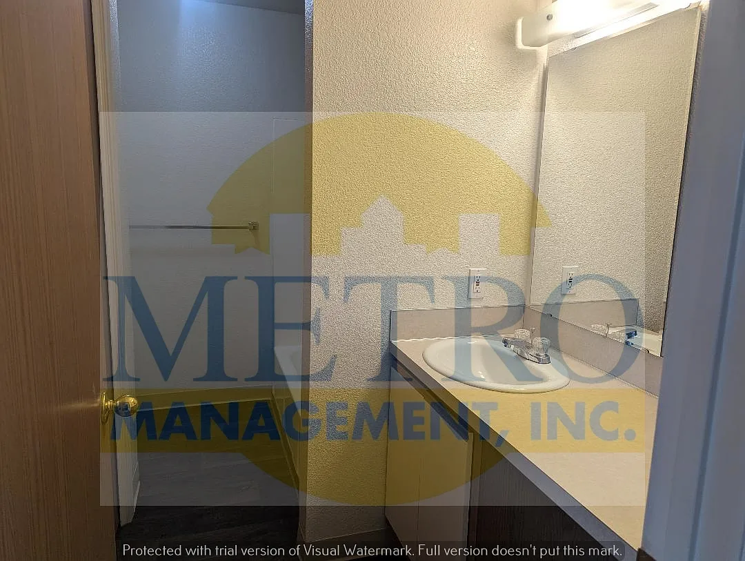 2 bed, 925 sqft, $1,350 — Photo 4