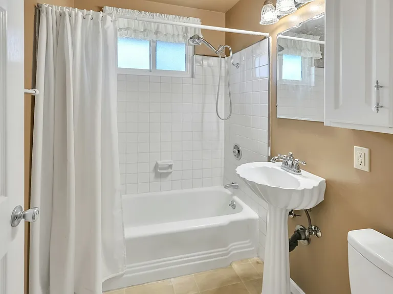 518 N Carousel Pl — Photo 11