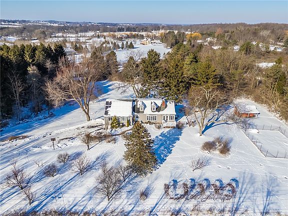 5th image of 464 Smith Rd