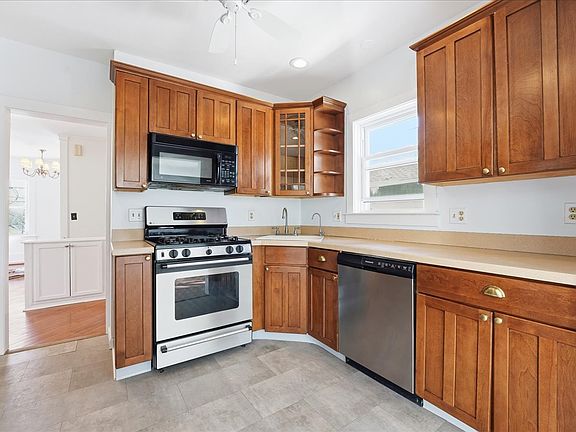4th image of 30 Central Ave Floor 2