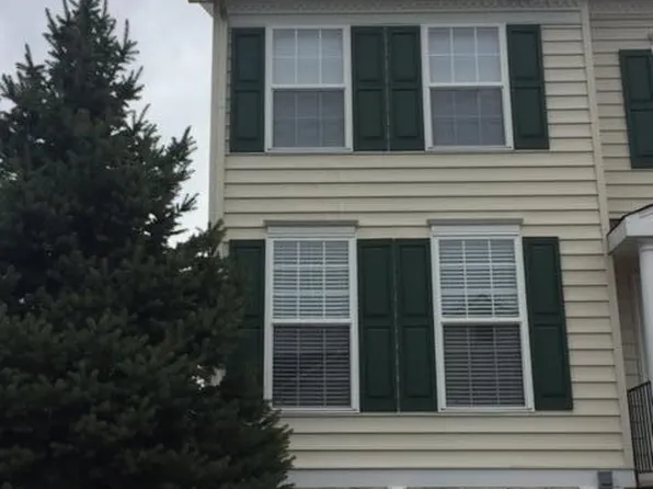 7272 Colonial Affair Dr, New Albany, OH 43054