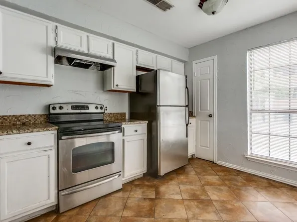 9601 Forest Ln APT 822, Dallas, TX 75243