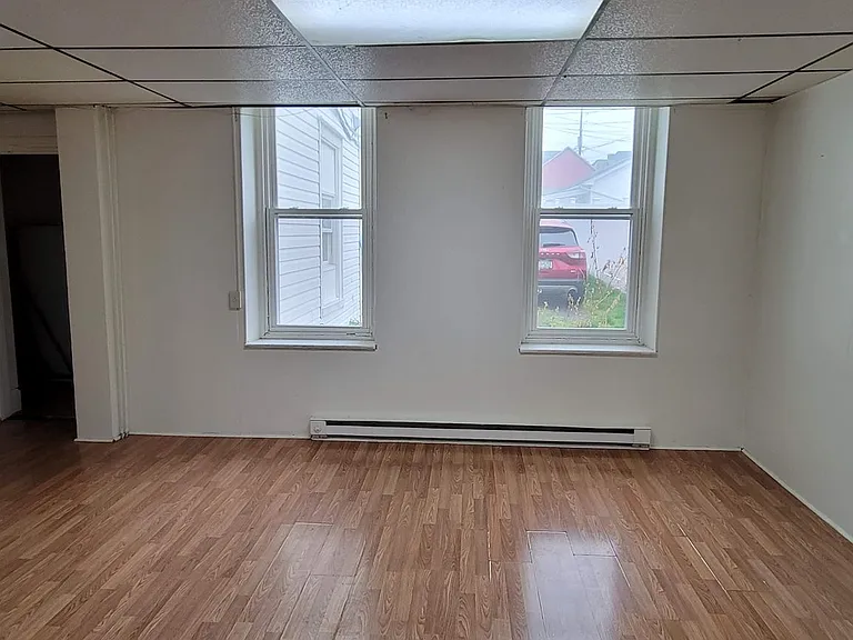 Main 511 — Photo 5