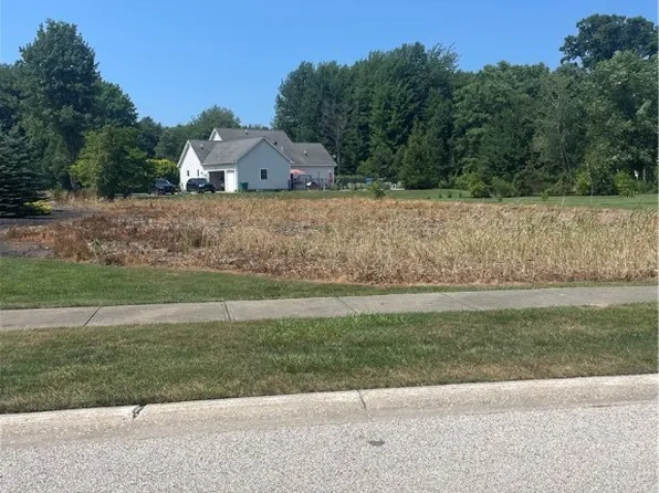 Darlington Ct, Ashtabula, OH 44004