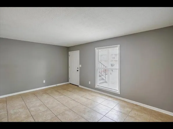 112 Eureka St, Batesville, MS 38606