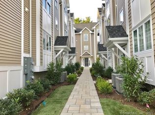 91 W Broad St UNIT 12, Stamford, CT 06902