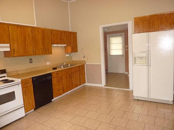 kitchen, view to laundry room.