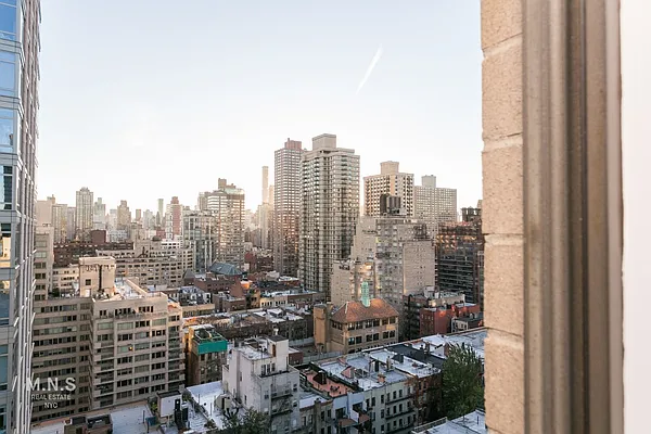 Rented by MNS | media 6