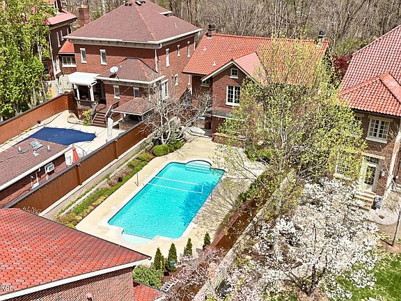 4th image of 1474 Cherokee Rd