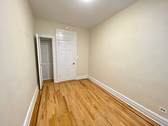 5th image of 25-07 23rd Ave #2B