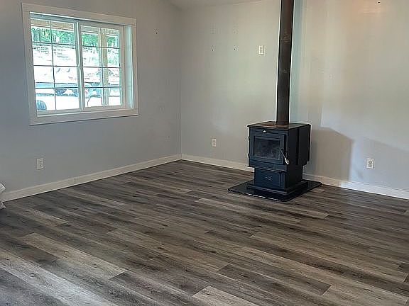 3rd image of 315 Roach Rd