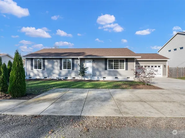 1839 Lewis River Road, Woodland, WA 98674