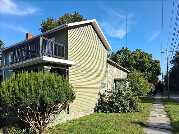 3rd image of 415 W South St