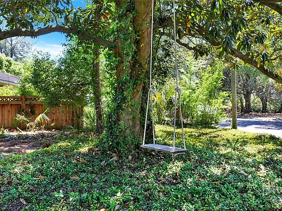 5th image of 4606 Sussex Place