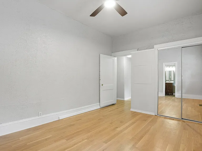 615 Linwood Ave NE #4 — Photo 12