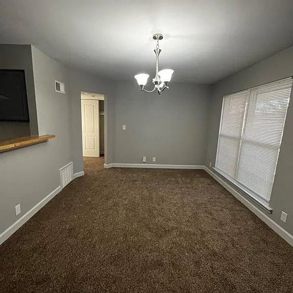 Skylark Point Apartments — Photo 9
