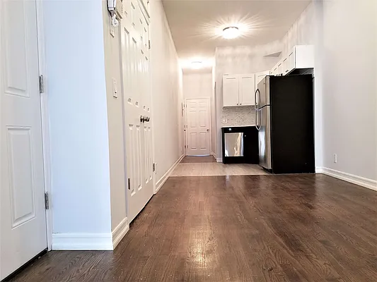 Rented by The Hamilton Group | media 12