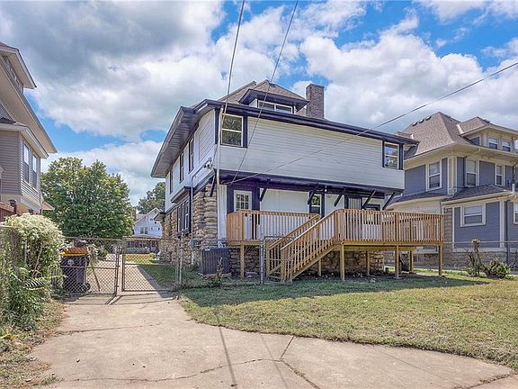 5th image of 2620 Victor St