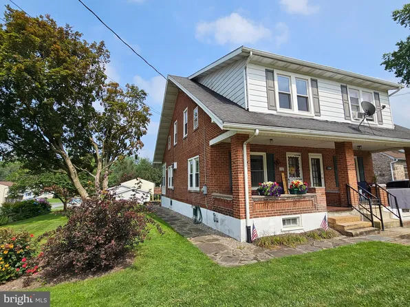 1702 S Main St, Bechtelsville, PA 19505