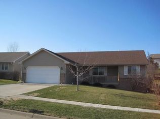 625 Ascot St, Sioux City, IA 51103