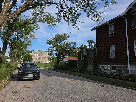 5th image of 4902 Aldine Pl