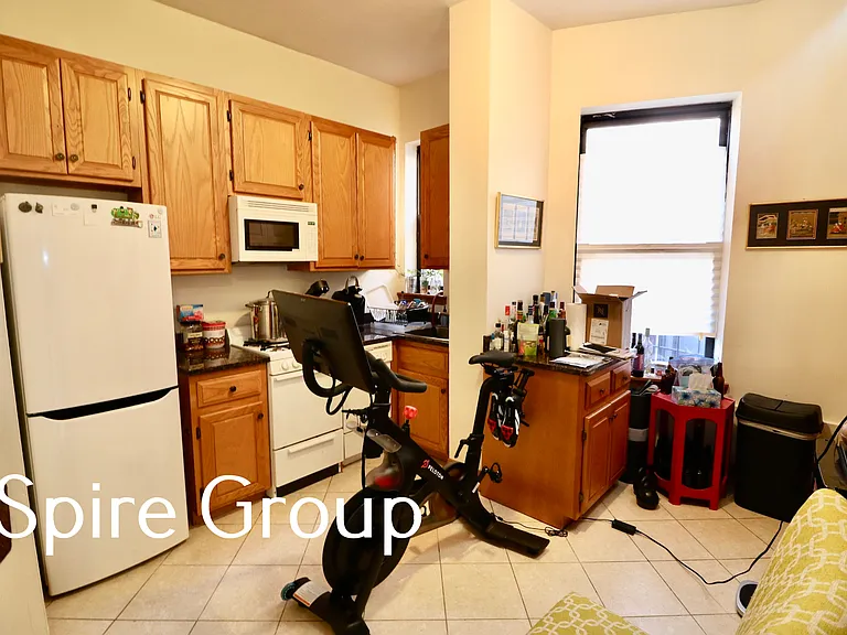 292 W 92nd St #6B — Photo 9