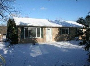 1405 Swarthout Rd, Pinckney, MI 48169