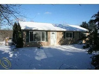 1405 Swarthout Rd photo 1