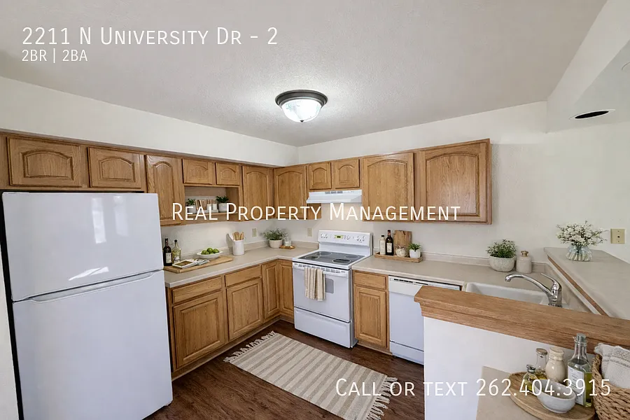 Idyllic 2 Bedroom 2 Bathroom Condo in Waukesha — Photo 3