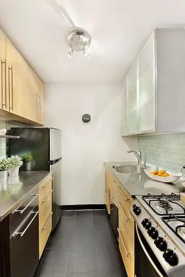 Sold by Town Residential | media 25