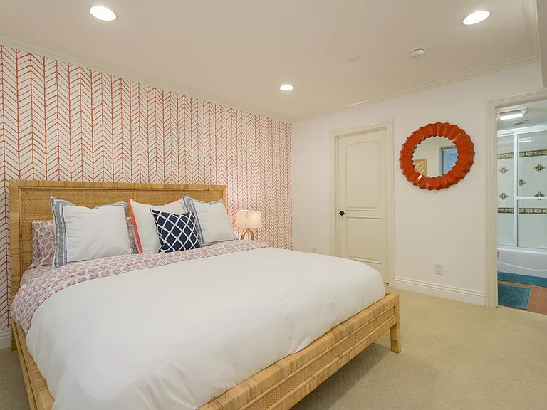 918 Monterey Blvd — Photo 19