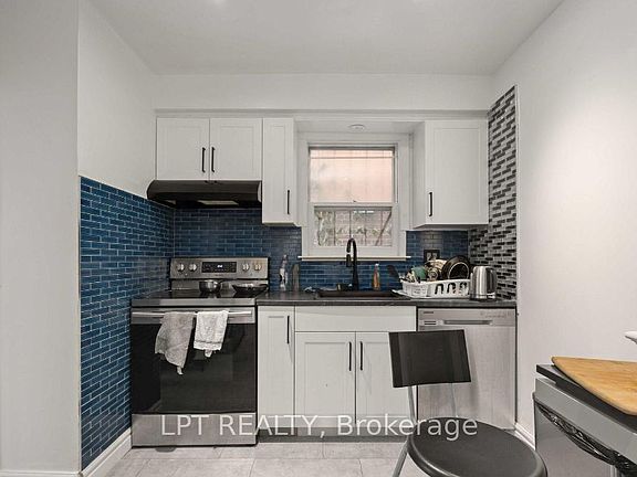 4th image of 1344 Davenport Rd