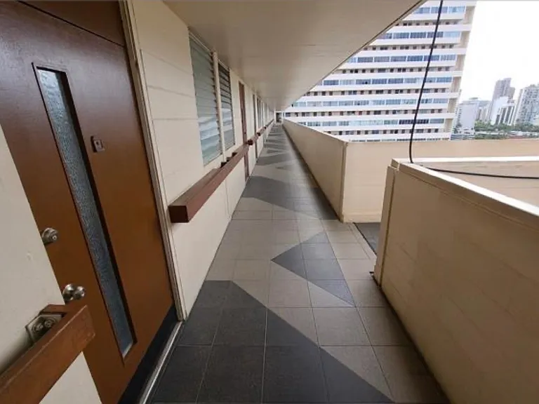 500 University Ave #515 — Photo 6