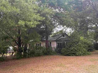 6042 Enfinger Rd, Pace, FL 32571