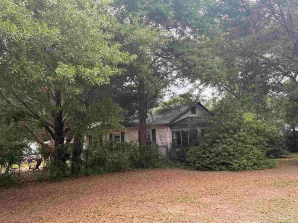 6042 Enfinger Rd, Pace, FL 32571