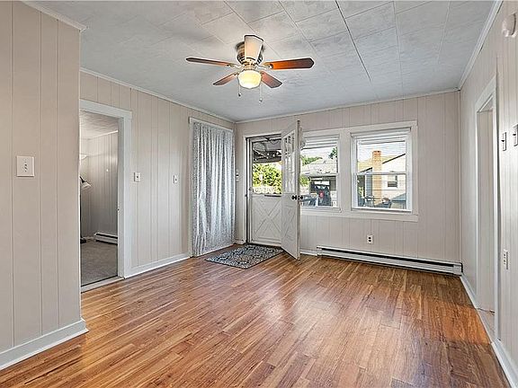 3rd image of 7 Lenox St
