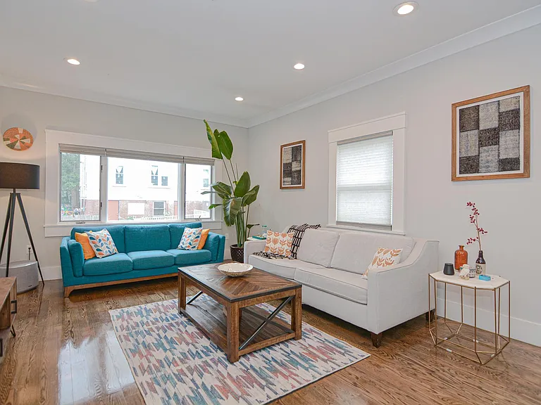 10 Grant St #1 — Photo 8
