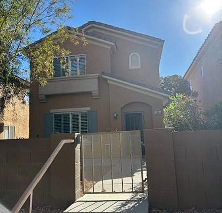 2nd image of 10004 Camino Loma Verde Ave