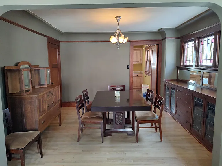 W57N512 Hilbert Ave — Photo 8