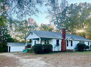 3476 Ford St, Hokes Bluff, AL 35903