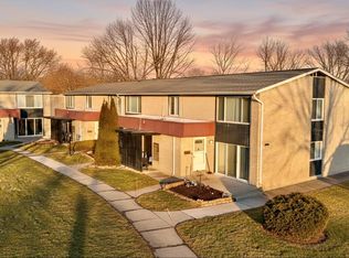 8315 Karam Blvd Unit 4, Warren, MI