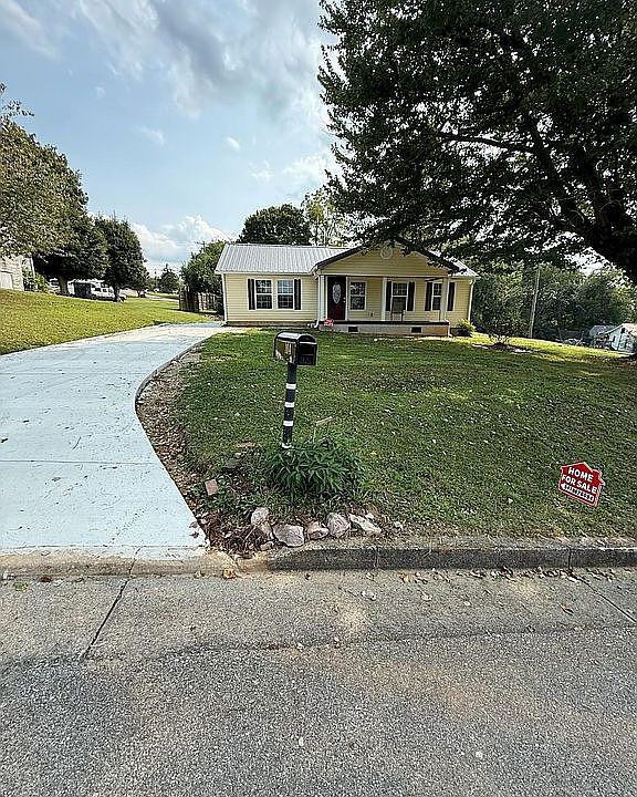 1st image of 104 Buena Vista Ave