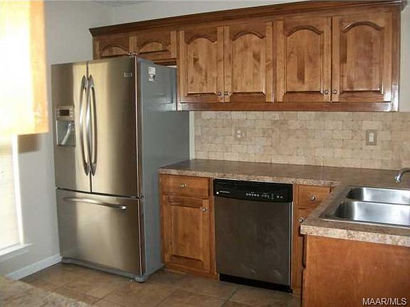 5th image of 556 River Birch Dr
