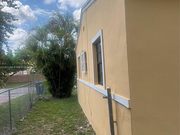 2nd image of 821 NW 183rd Dr