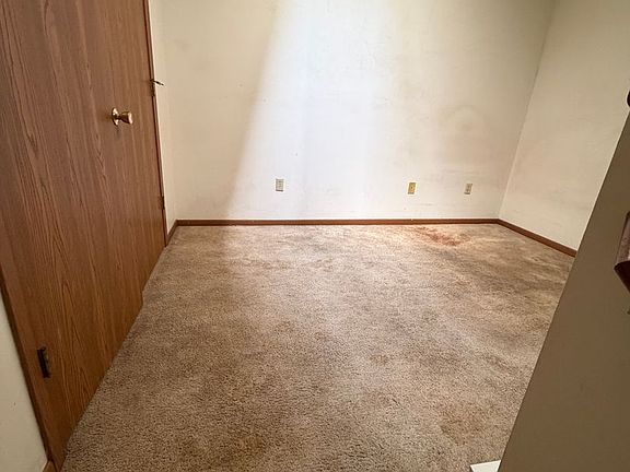 5th image of 204 E Oak St #Oa204c-133