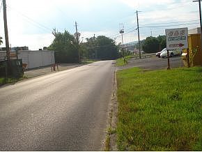 2nd image of 1514 Bridgewater Ln